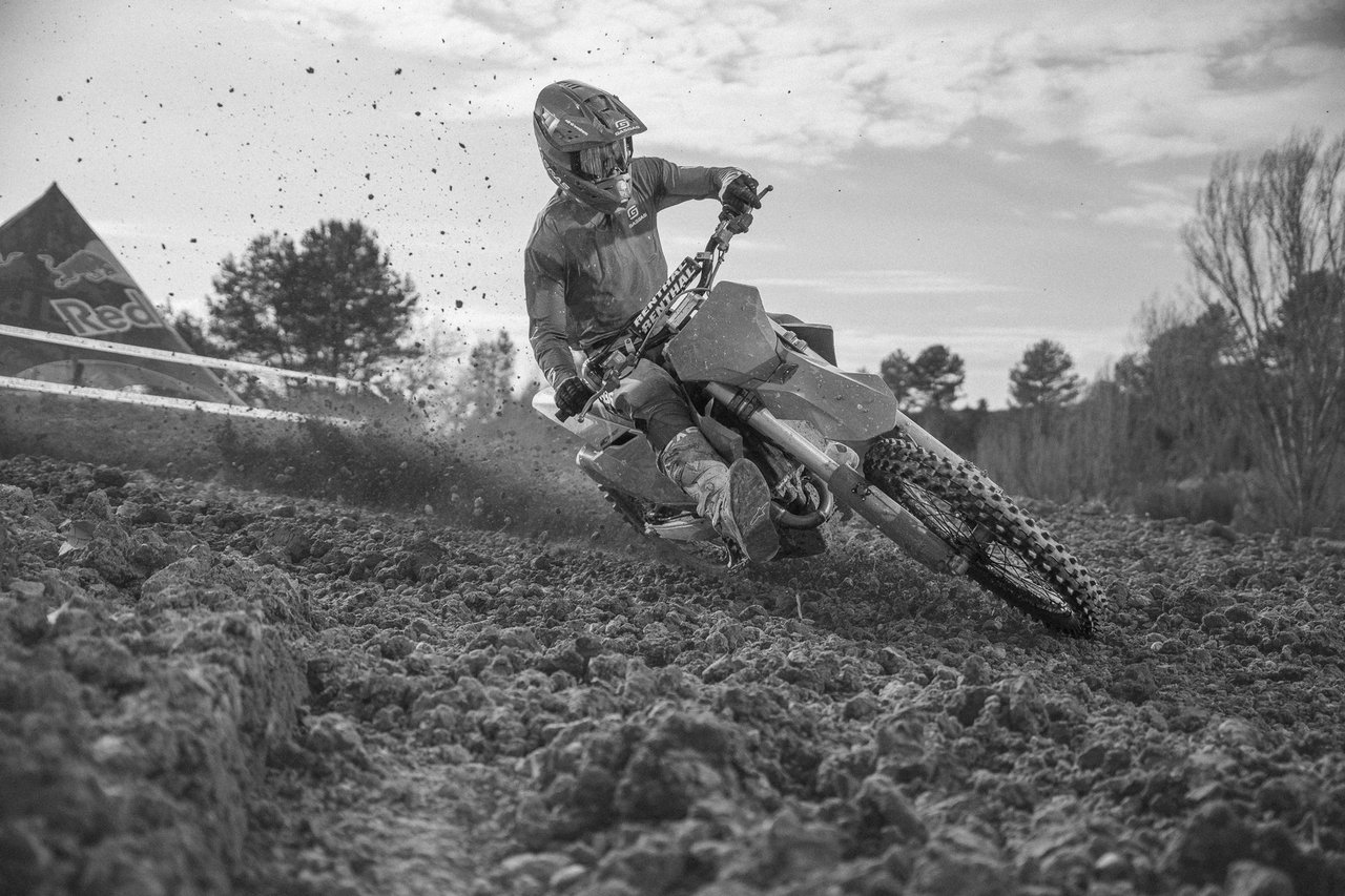 MC 450F